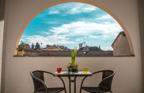 La Loggia su Acqui. Centro, wi-fi, aria condizionata, ascensore - Foto 2