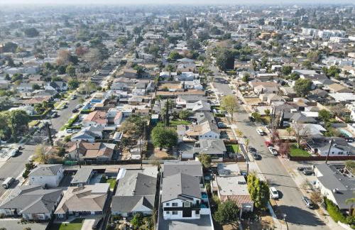 NoHo Hot Tub Home, Sleeps 12, Free Parking, Universal 15m, FIFA World Cup SoFi - Foto 34