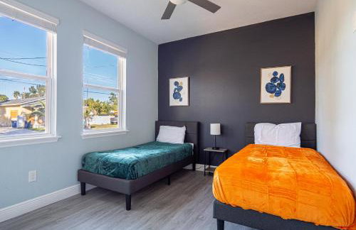 Luxury Tampa Home with Game Room and Theater - Foto 25