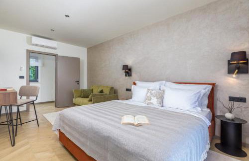 Villa Lastine by Villsy - Photo 39