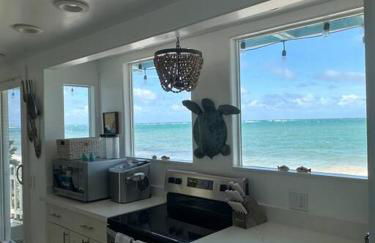 Moeʻuhane Kai Beach Front Home - Photo 37