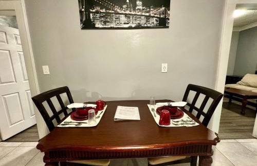 Cozy 1 BR, walk to subway, Free WiFi & Parking - Foto 26