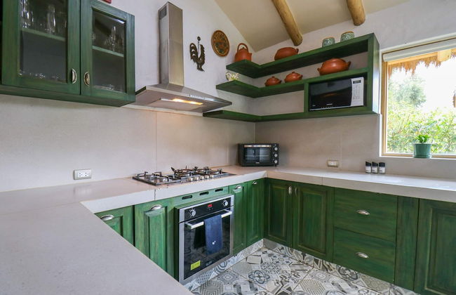 w Fabulous 3BR House in Villa Sagrado - Photo 12