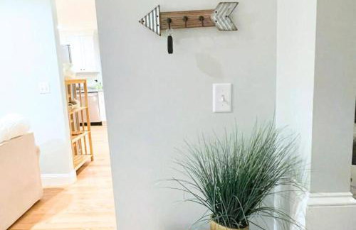 Maplewood Retreat Sleeps 6 Kingston NH by Vacation Your Way - Foto 2