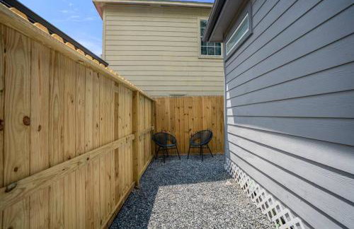 HTX Ultra Studio Suite #3 - Photo 17