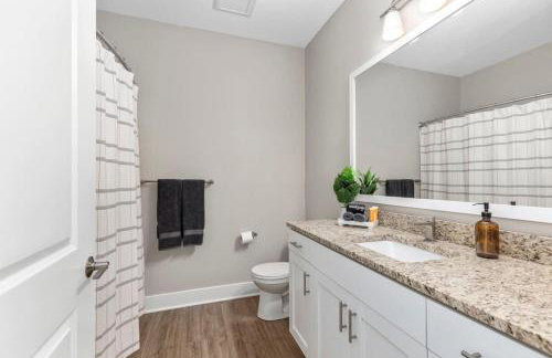 Modern New Build 12BR 12BA w Garage Patio - Foto 3