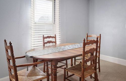 This little house close to hospital,downtown & CFD - Foto 36