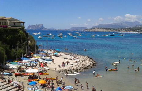 Tranquility, sun, breathtaking views & 7 minutes drive to sea - Foto 20