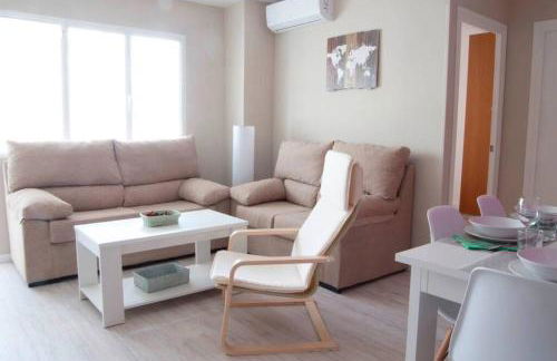 CITY CENTER BIG APARTMENT-FAMILY & FRIENDS-5 Beds - Photo 7