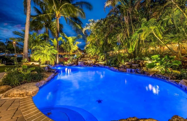 New Waterfront Oasis, Minutes to Beach, Eats, Shops - Foto 20