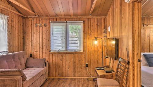 Steps to Beach! Dog-Friendly Suttons Bay Cottage - Foto 4