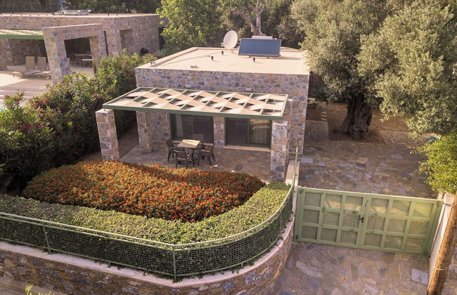 Ouzo Stone Studio - Photo 1