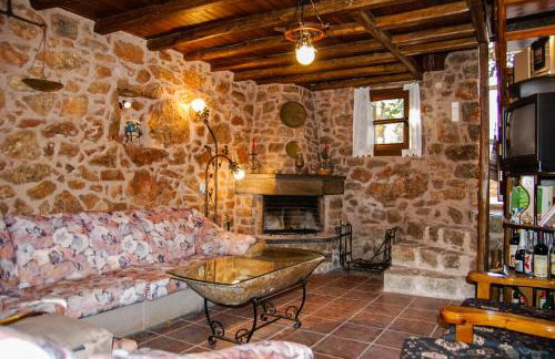 Stone House - Medieval Greek Village - Foto 1