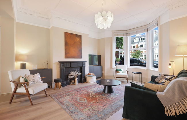 St Georges Apartment- North East Escapes - Photo 27