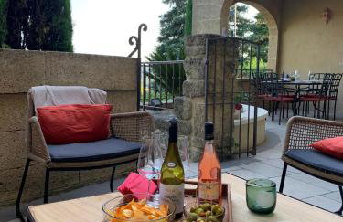 Maison uzès piscine plein sud avec superbe vue - Foto 11