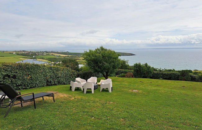 Villa in Crozon With Sea Views & Sandy Beach - Photo 18
