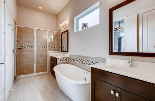 Fam Friendly 5 Bed Home Blocks To Pearl/Riverwalk! - Foto 14