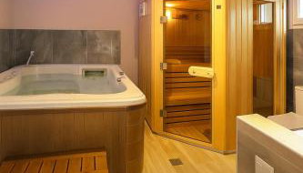 Pegasus' Glory House - Photo 2