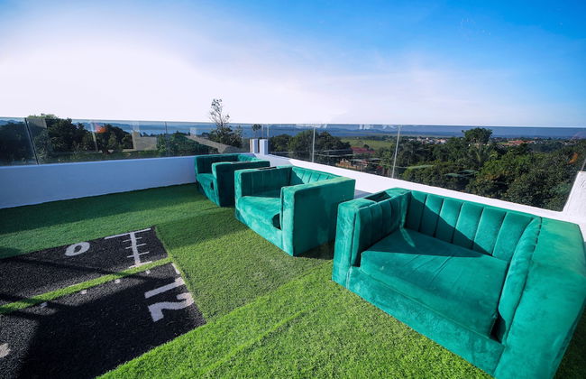 EL AMO LAKEVIEW VILLA - Photo 5