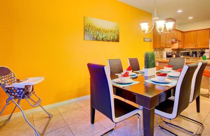 4 Bedroom SunHaven Townhouse with Pool Near Disney - Foto 7