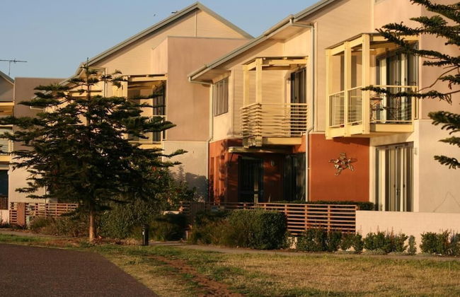 Newcastle Interchange Apartments - Photo 5