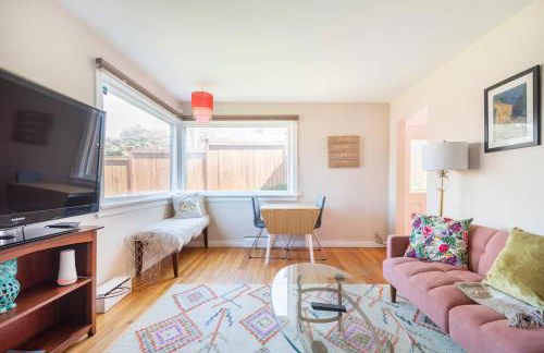 Garden Retreat • Deck Dining + Fire Pit - Foto 8