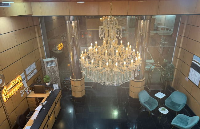 Al Thanaa Al Raqi Serviced Apartments - Foto 2