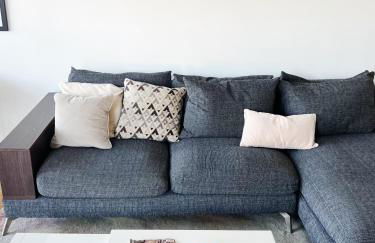 Stunning Riverside View Apartment, near Canary Wharf & O2 - Photo 24