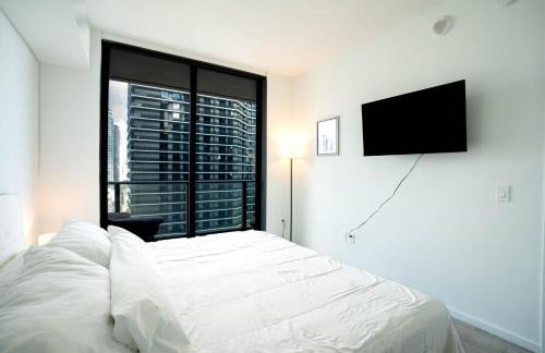 Downtown Miami 2BR Retreat - Walk to Bayside & Port - Sleeps 6 - Foto 19