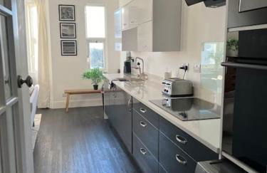 Hill Grove 2 Bedroom Apartment - Foto 7