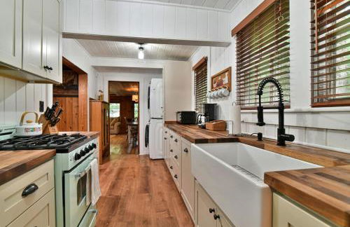 Shiners Hideaway - Cozy Cabin with Trails & Family Memories - Foto 11