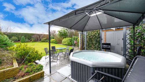 -CH- Stylish & Relaxed Stay,Free Parking,Free WiFi - Foto 2, Garden, Garden view