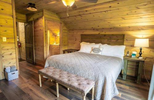 Serenity Ridge- Scenic Luxury Log Estate Getaway - Foto 9