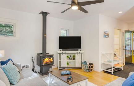 Walk to Beach Relax in Hot Tub Dine on the Deck LoLis Place by AvantStay - Foto 19