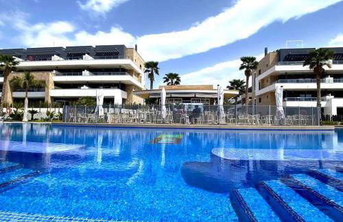 Lujoso Ático en Flamenca Village! - Photo 33