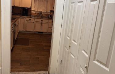 4BR Spartanburg Getaway Porch Full Kitchen - Foto 7