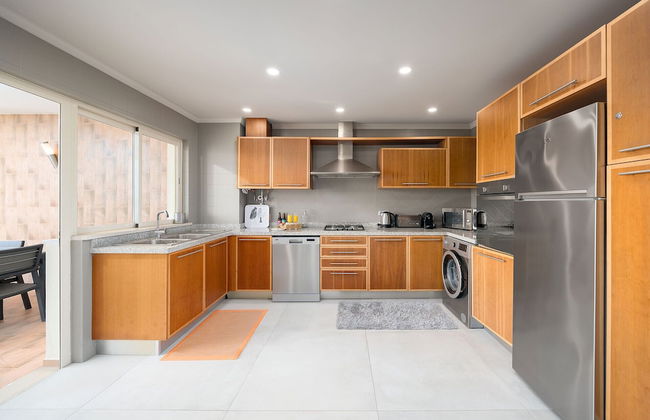 Lagos Terrace With Pool by Homing - Foto 13