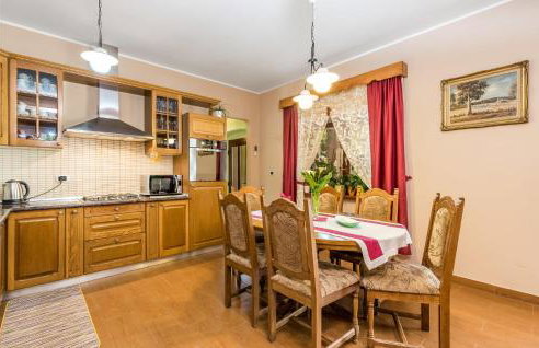 2 Bedroom Gorgeous Home In Veli Brgud - Photo 19