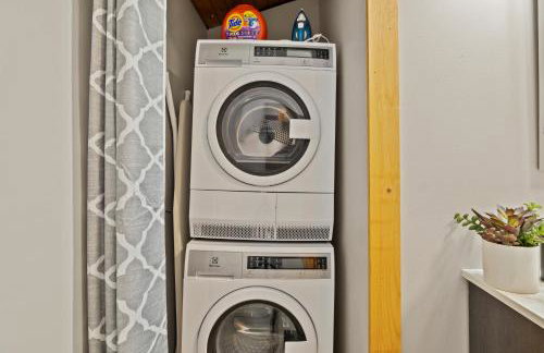 Cozy Home W/ King Bed & Lake access - Foto 21