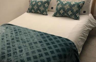 Hideaway between Coast and Moors in a beautiful Village apartment - Photo 9