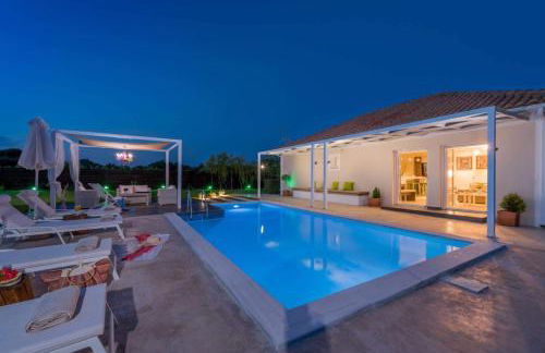 Madini Luxury Villa with free Pool Heating - Foto 36