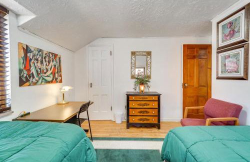 Walk to Detroit Zoo Home with Sunroom and Patio! - Foto 17