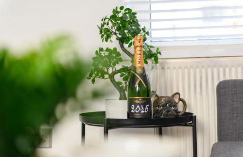 Asher Suite - Cozy 2BR Home with Parking & WIFI - Foto 65