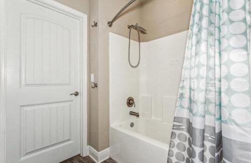 Lovely Townhome in Pensacola - Cozy & Modern Retreat - Foto 17