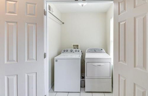 Family Getaway 16 Mi to Pittsburgh! - Foto 22