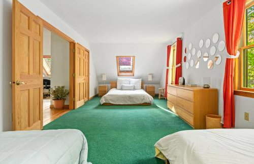 The Tipsy Moose, Ayuh Lakeside Lodge - Photo 34