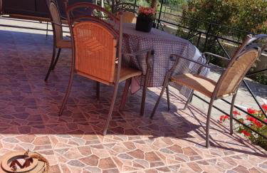 DIMITRIS EYRIAKIS COTTAGE - Photo 41