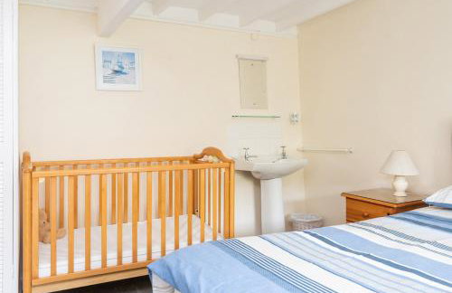 Mill House Fowey set in a creekside hamlet - Photo 23