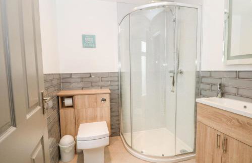 HollyDale - Photo 26