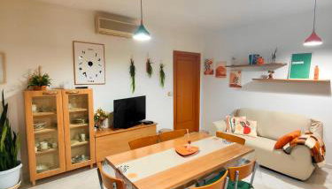 Golden Hour House - Photo 2